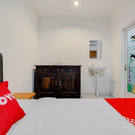Oyo 2463 Bali Balangan Hotel Jimbaran Kültér fotó
