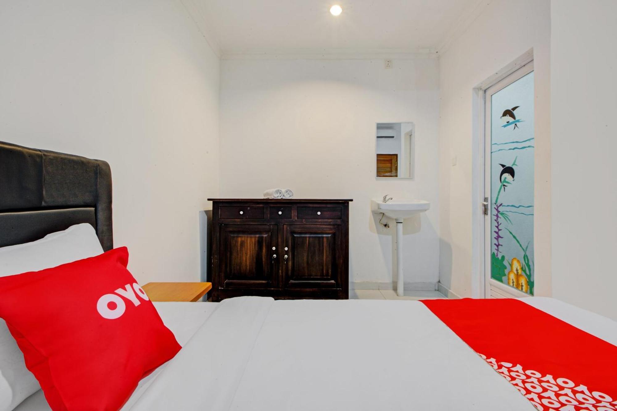 Oyo 2463 Bali Balangan Hotel Jimbaran Kültér fotó