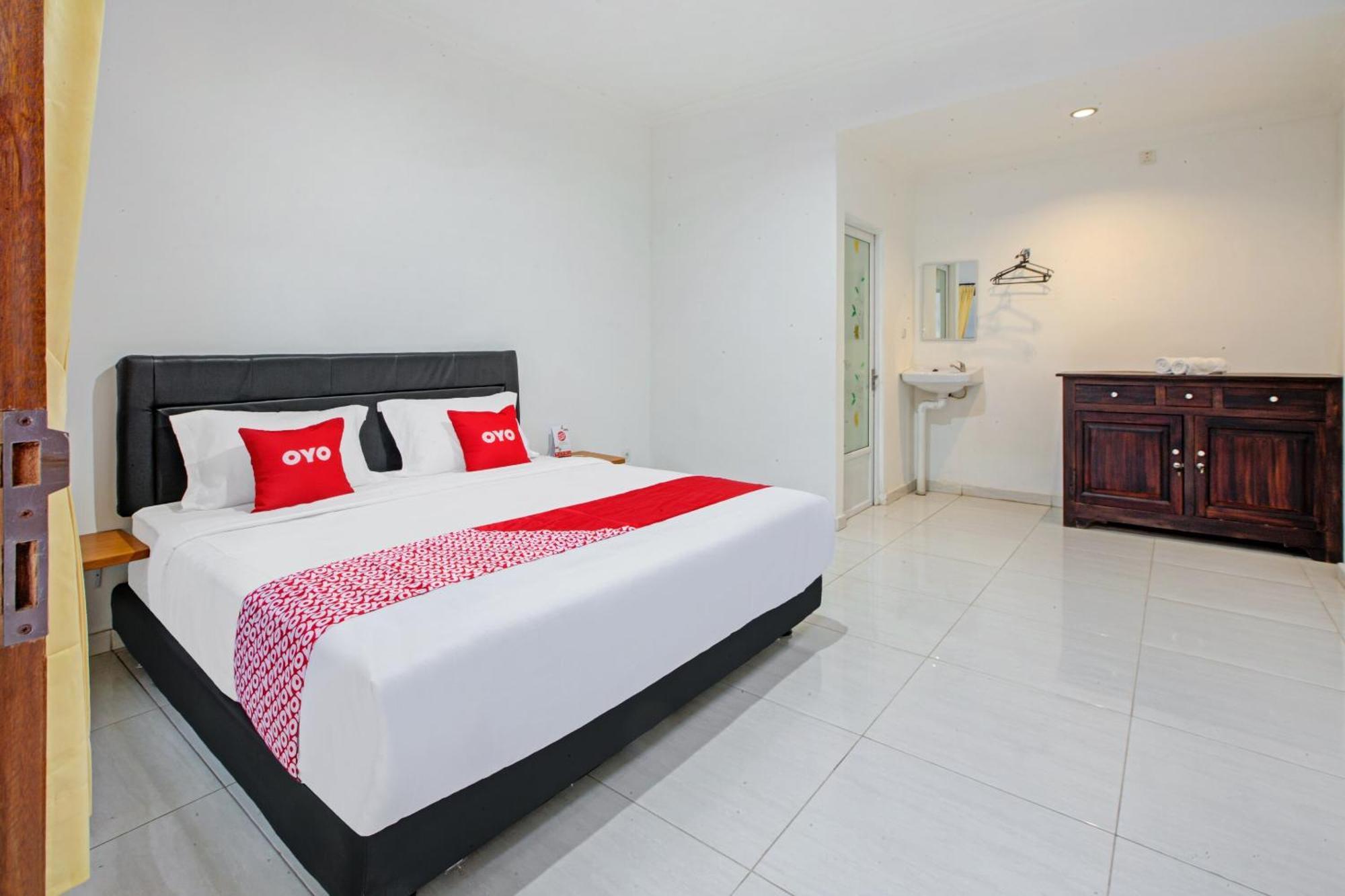Oyo 2463 Bali Balangan Hotel Jimbaran Kültér fotó